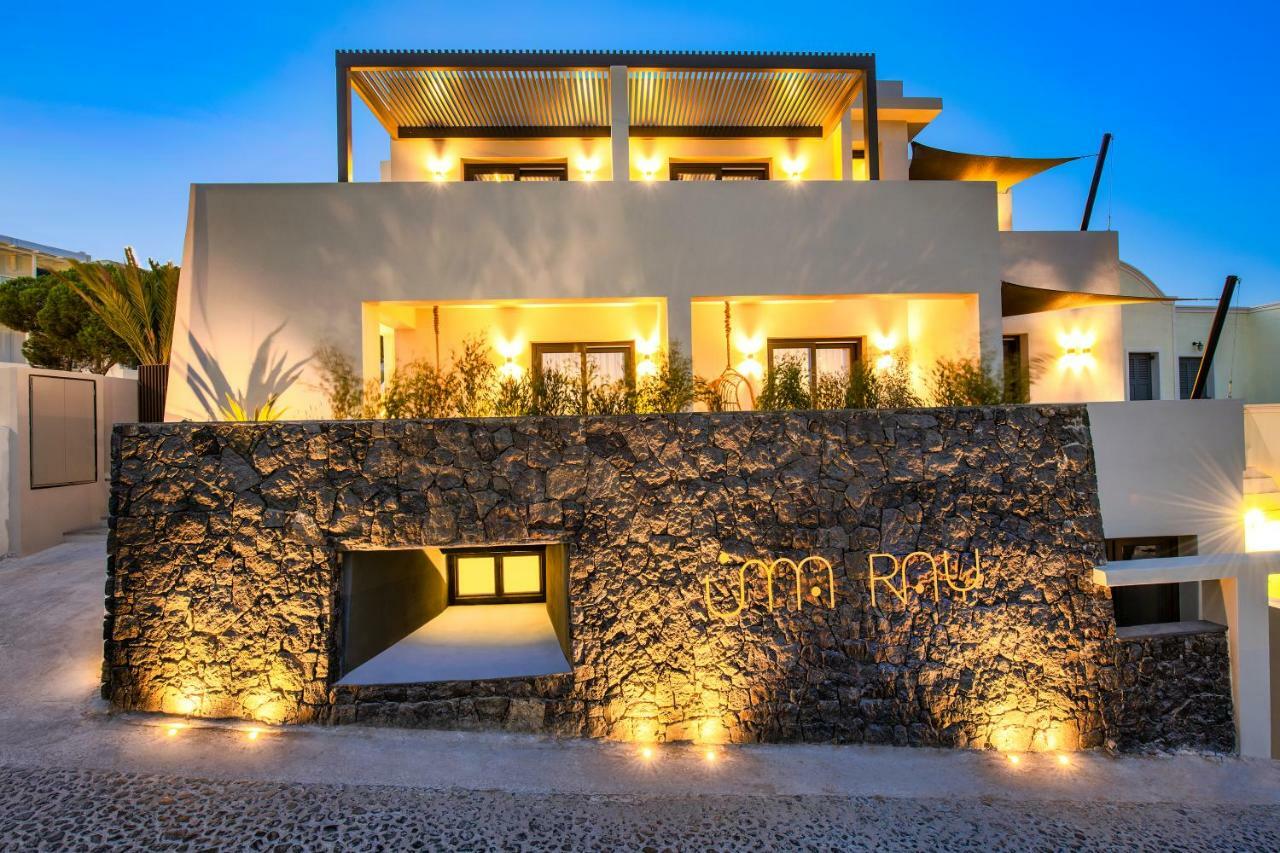 Uma Ray Suites Fira  Exteriör bild