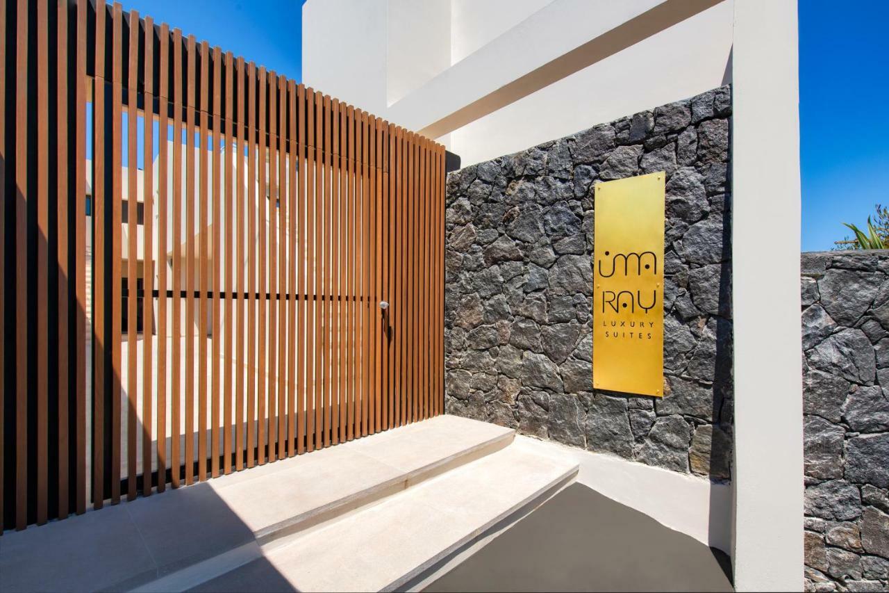 Uma Ray Suites Fira  Exteriör bild